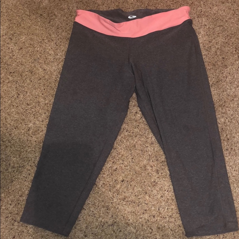 Cropped Grey Leggings